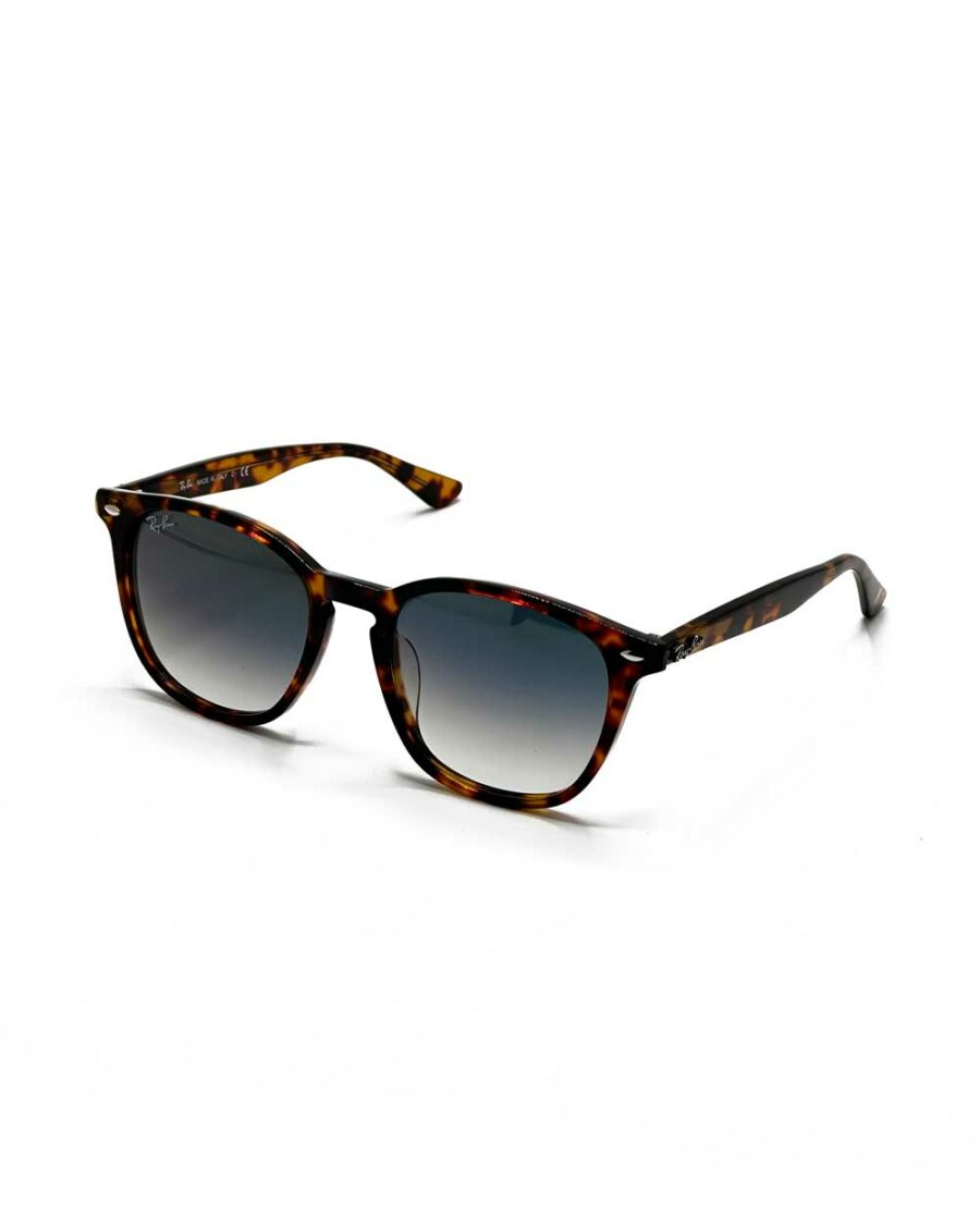 عینک آفتابی برند ریبن مدل 4258 فریم رنگ هاوانا عدسی مشکی زاویه 45 درجه سه رخ کامل از جلو