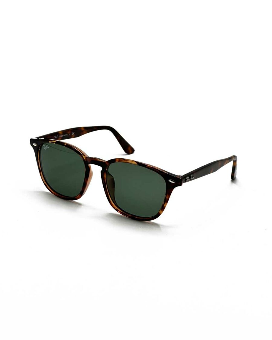 عینک آفتابی برند ریبن مدل 4258 فریم رنگ هاوانا با عدسی سبز زاویه 45 درجه سه رخ کامل از جلو