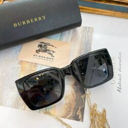 عینک آفتابی زنانه باربری مدل BURBERRY B4336