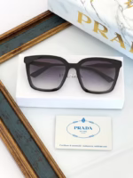 خرید قیمت عینک آفتابی زنانه پرادا مدل PRADA PR04YS عثمانی اپتیک