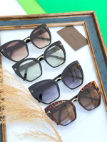 خرید قیمت عینک آفتابی تامفورد مدل Tom Ford TF553 Samantha عثمانی اپتیک