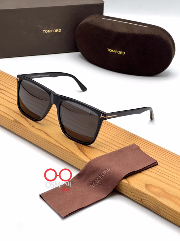 خرید قیمت عینک آفتابی تامفورد مدل Tom Ford TF0832 fletcher عثمانی اپتیک
