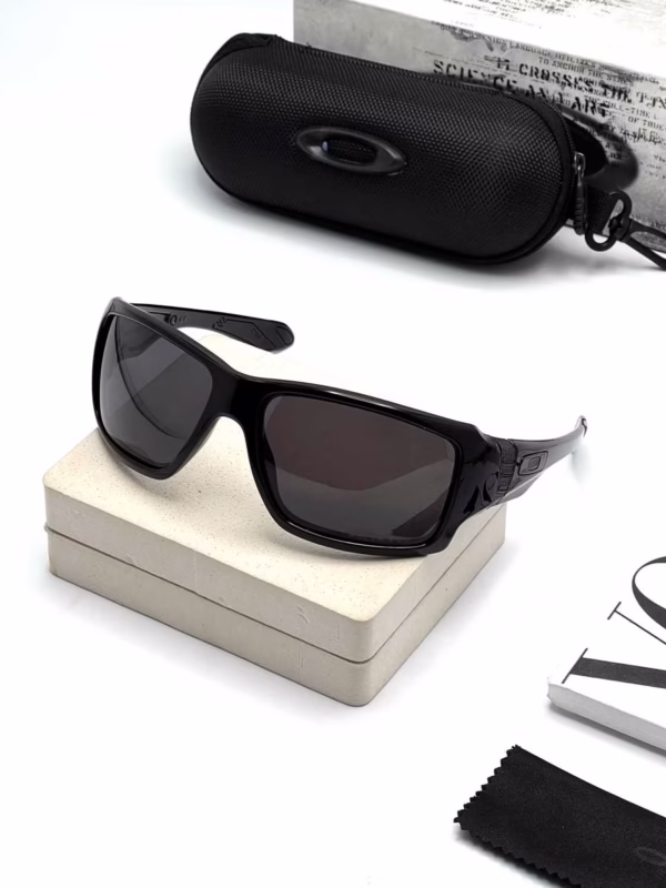 خرید قیمت عینک ورزشی اسپرت اوکلی مدل OAKLEY OO9173 عثمانی اپتیک