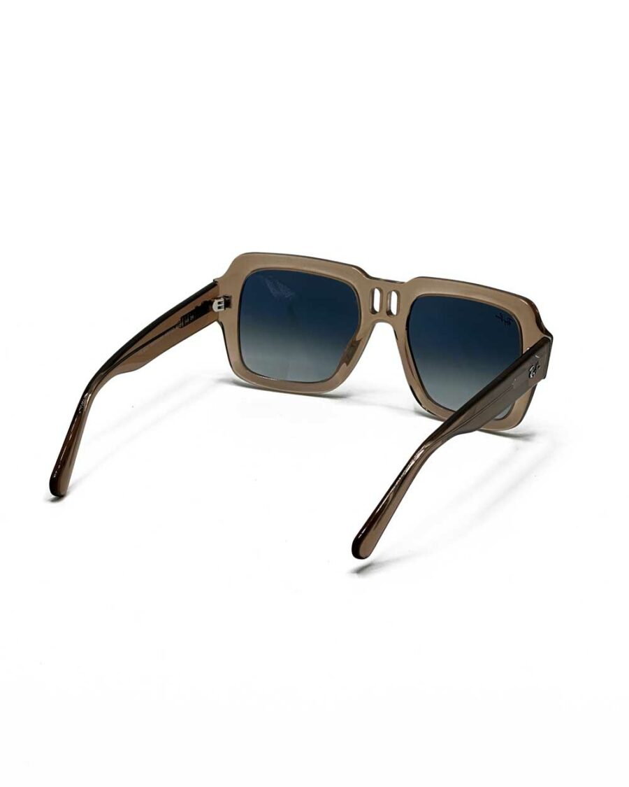 عینک آفتابی برند ریبن مدل 4408 رنگ فریم قهوه‌ای عدسی هایلایت آبی زاویه 45 درجه سه رخ کامل از پشت