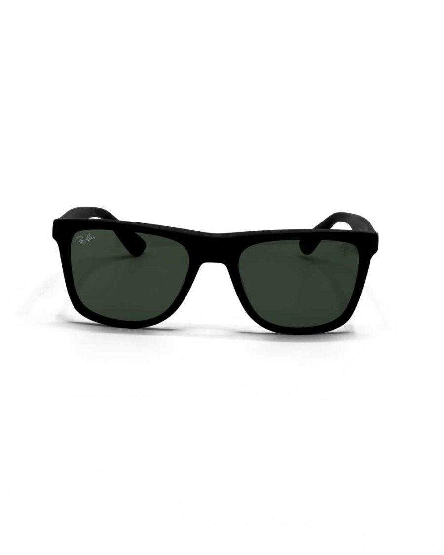 عینک آفتابی برند ریبن مدل فراری 4413 رنگ فریم مشکی و عدسی سبز زاویه باز از جلو