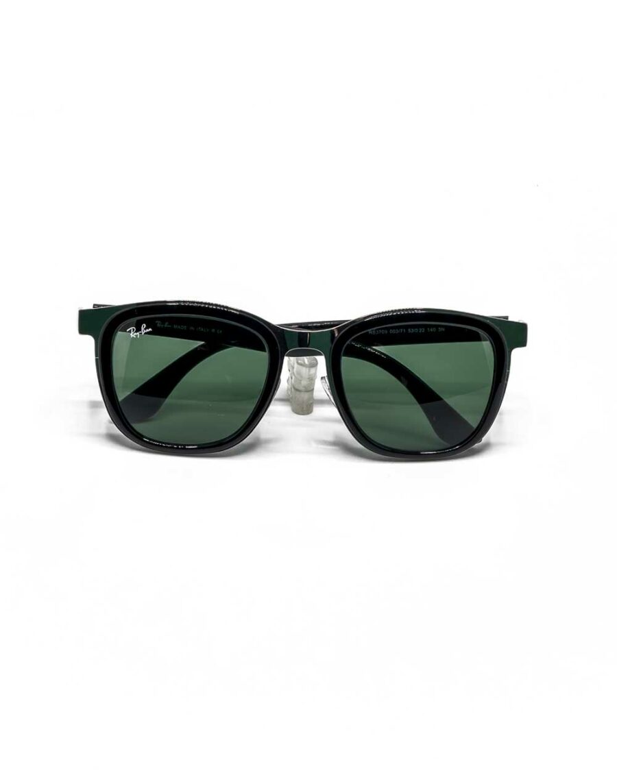 عینک آفتابی برند ریبن مدل 3709 رنگ فریم مشکی و عدسی سبز زاویه بسته از جلو