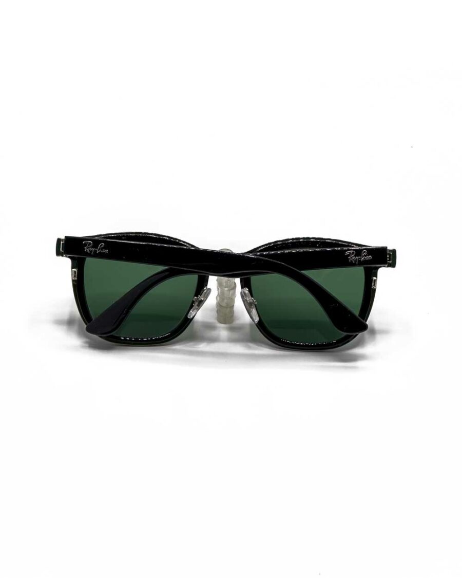 عینک آفتابی برند ریبن مدل 3709 رنگ فریم مشکی و عدسی سبز زاویه بسته از پشت