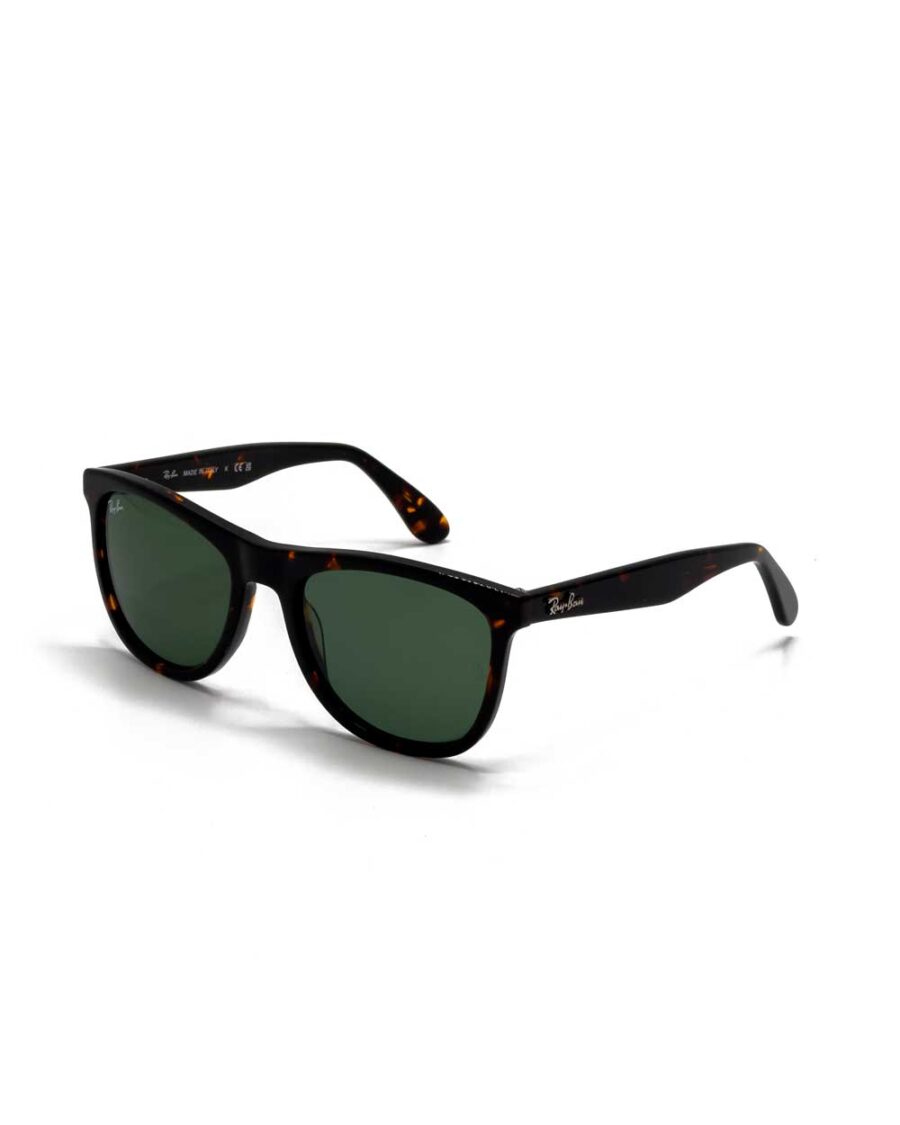 عینک آفتابی برند ریبن مدل 4412 فریم رنگ هاوانا و عدسی سبز زاویه 45 درجه سه رخ کامل از جلو