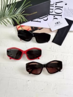 عينک آفتابی زنانه بالنسياگا مدل BALENCIAGA BB0302S (sl) - Image 3