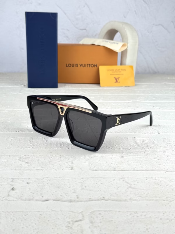 خرید قیمت عینک آفتابی اسپرت لویس ویتون LOUIS VUITTON Z1502W (sl) عثمانی اپتیک