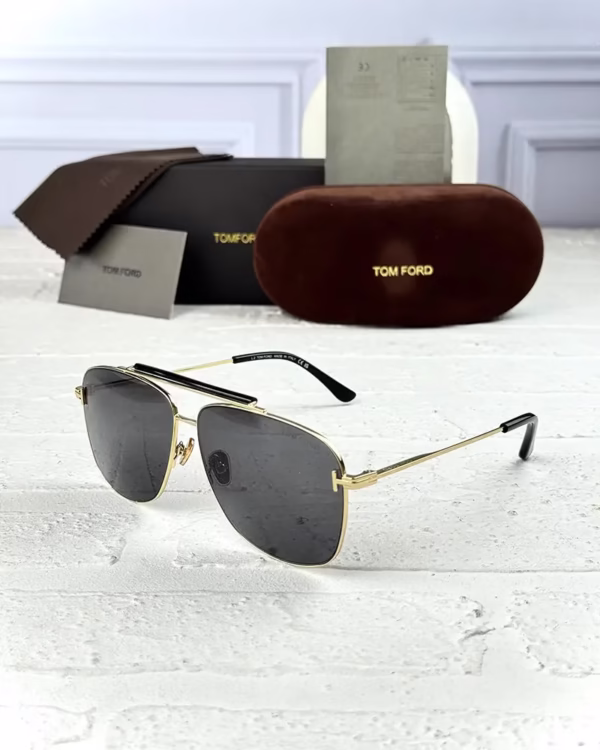 خرید قیمت عینک آفتابی مردانه تامفورد مدل Tom Ford JADENF FT1017 عثمانی اپتیک