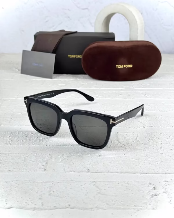 خرید قیمت عینک آفتابی اسپرت تامفورد مدل Tom Ford MARCO-02 FT0646 عثمانی اپتیک