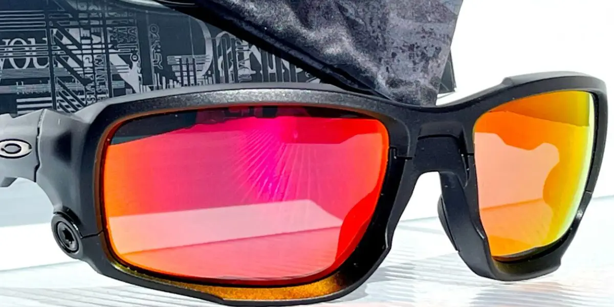 10 عدد از بهترین عینک های ورزشی دنیا 1 اوکلی مدل پلاریزه OAKLEY oo9329