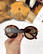 عینک آفتابی زنانه لوئوه مدل LOEWE LW40130U - Image 6