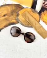 عینک آفتابی زنانه لوئوه مدل LOEWE LW40130U - Image 4