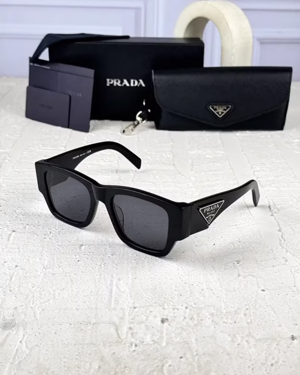 خرید قیمت عینک آفتابی اسپرت پرادا مدل PRADA OPR10ZS عثمانی اپتیک